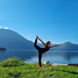 Joga + Sejas joga online nodarbības ieraksts Nr.1.